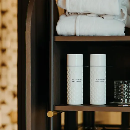 The Diamond מלון