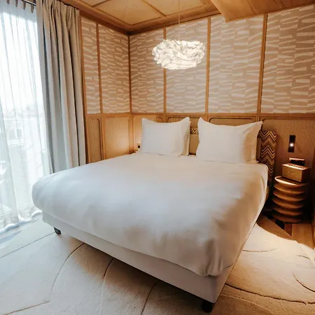 The Diamond Hotel Amsterdam