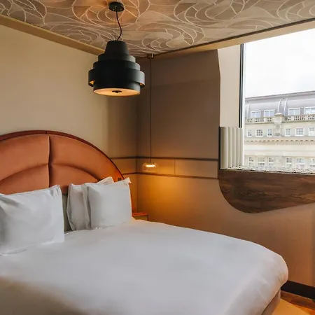 The Diamond 5* Amesterdão