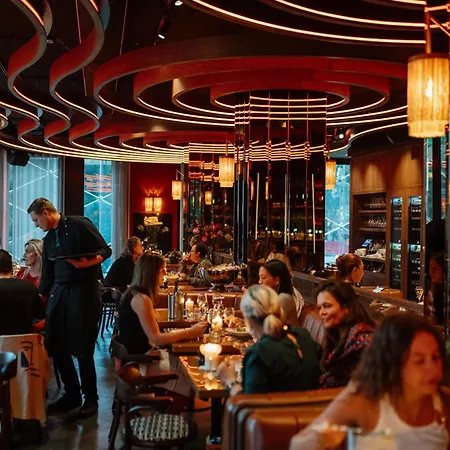 酒店 The Diamond 4*